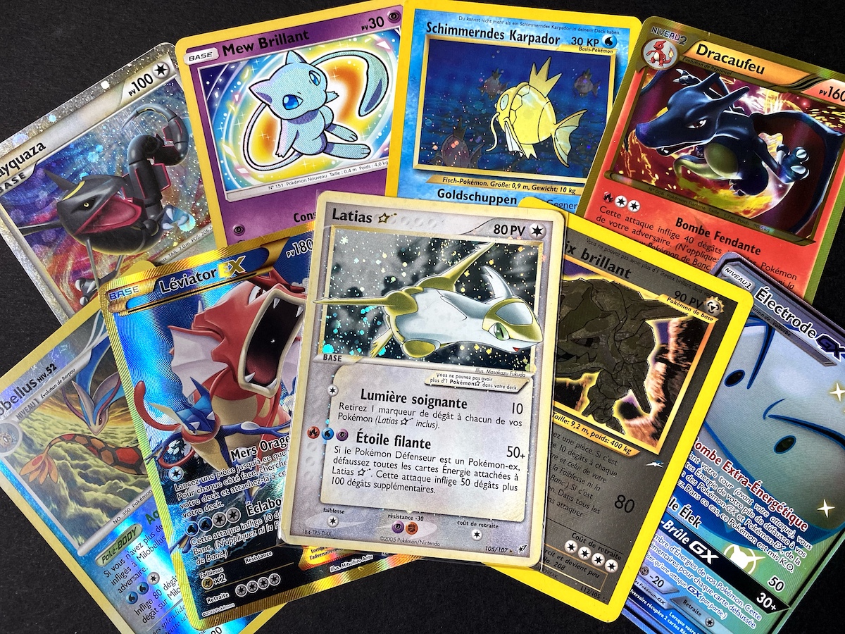 Shiny Lucario Hidden Fates Holo Rare Pokemon Card. SV22